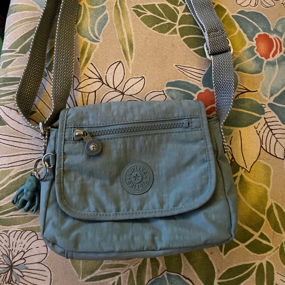 Kipling crossbody bag. New no tags.